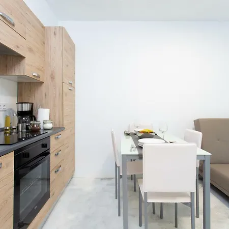 Exclusive Beach Front In Playa De Las Americas Appartement *